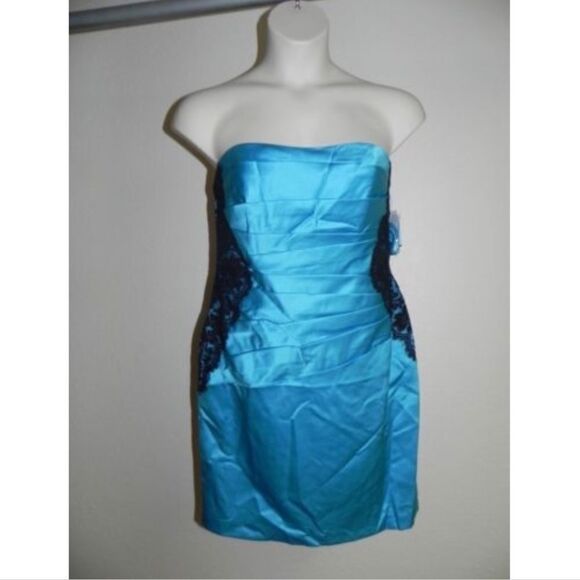 Davids Bridal Dress Size 2 Malibu Strapless NWT - Picture 1 of 4